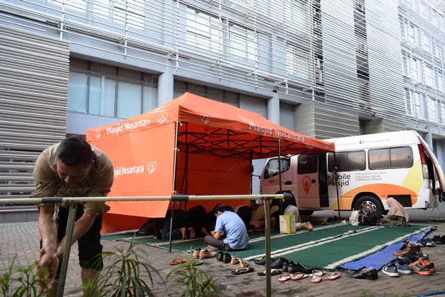 Mobile Masjid Hadir, Shalatmu Tak Lagi Mangkir