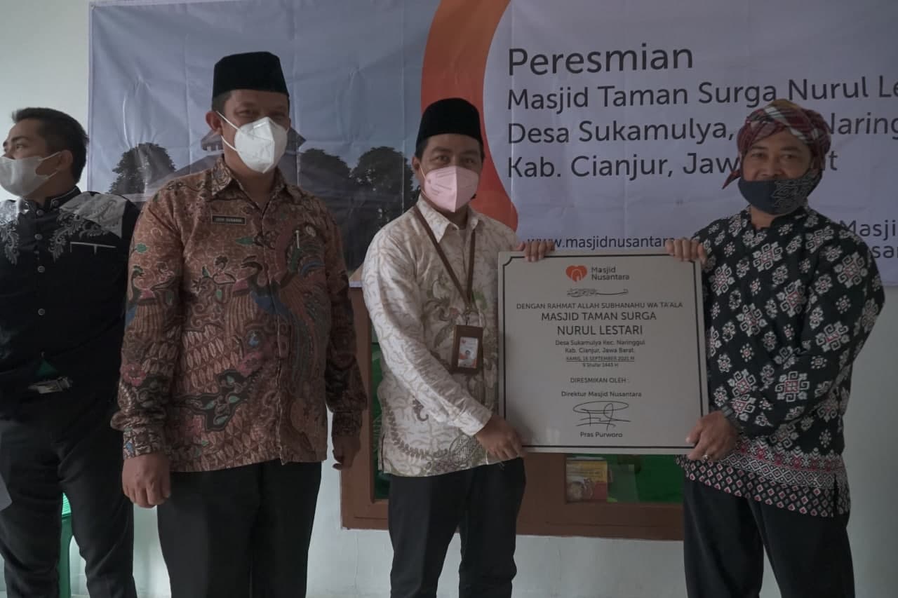 Kembali Resmikan Masjid, Kali Ini di Cianjur Selatan
