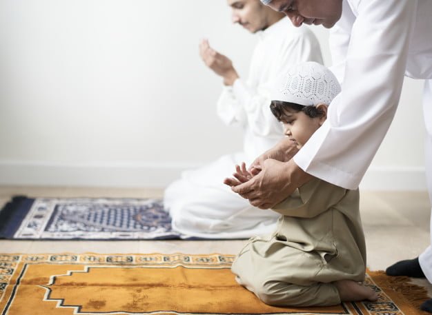 5 Cara Mudah Mengajari Anak Shalat Sejak Dini