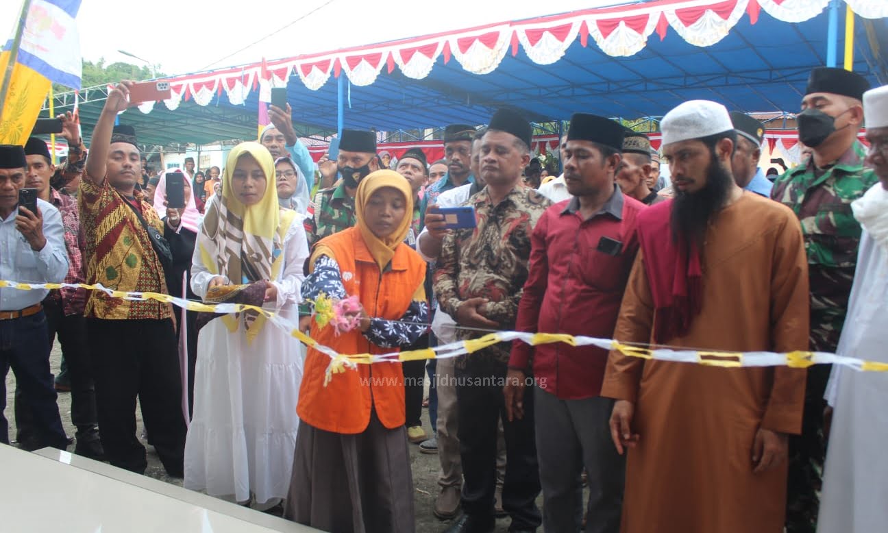 Umat Kristiani Hadiri Peresmian Masjid di Halmahera Utara