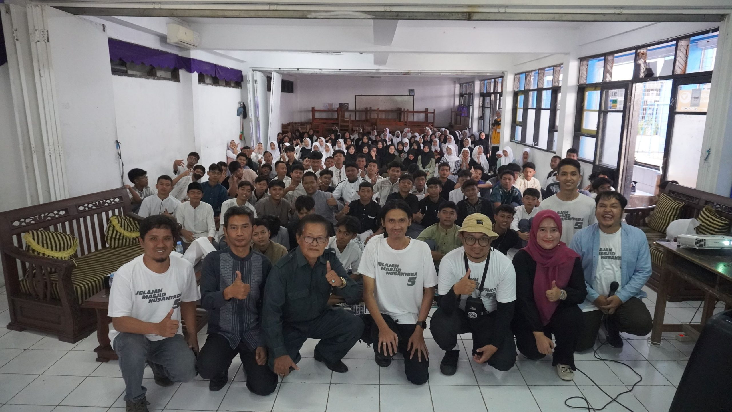 Masjid Nusantara Gelar Talkshow Dokumenter Masjid Pelosok di SMA/SMK Puragabaya